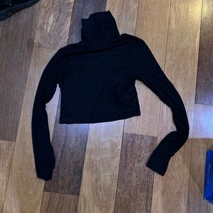 Sunday best size small turtleneck crop top